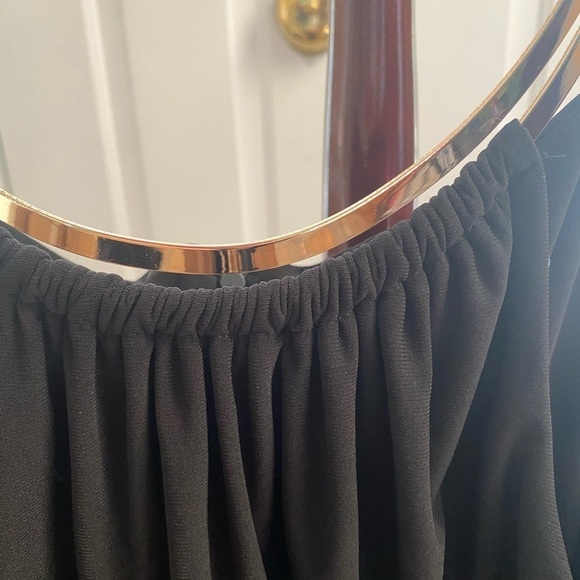 NWOT EMMA & MICHELLE BLACK JUMPSUIT SIZE M - Picture 4 of 9